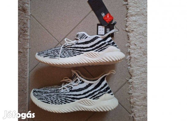 New Yorker sportcipő teljesen új állapotban, 45-ös méretben eladó.-