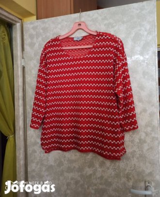 Next piros fehér mintás lukacsos, laza kötött pulóver 52es nagy