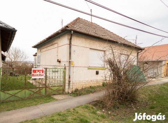 Nézsa, Kossuth út, 81 m2-es, családi ház, 3 szobás, felújítandó