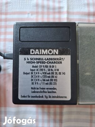 Ni-Cd akkutöltő 1,5V, 9V akkukhoz