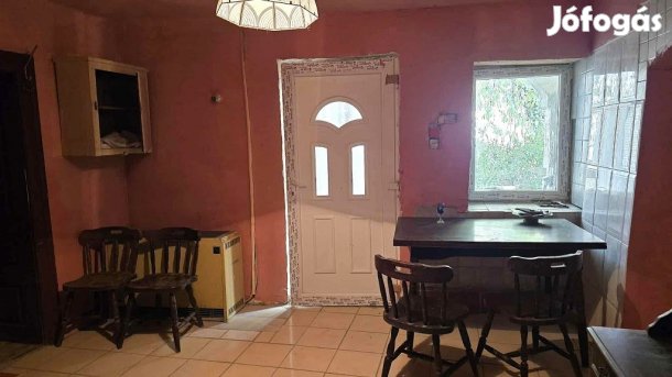 Nicki 85 nm-es ház eladó