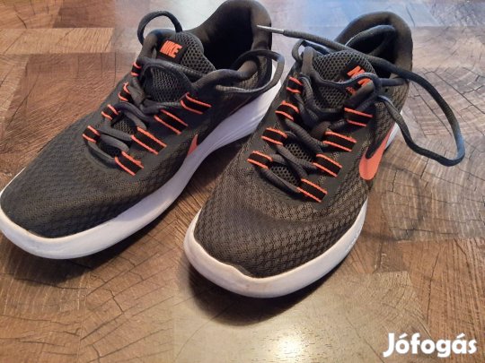 Nike 37,5 női, lány cipő