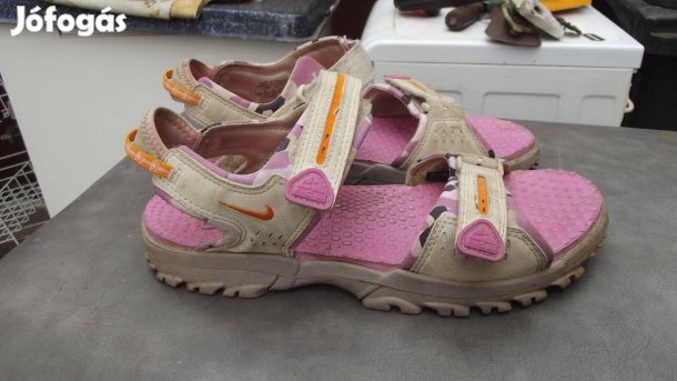 Nike 37-es szandál eladó