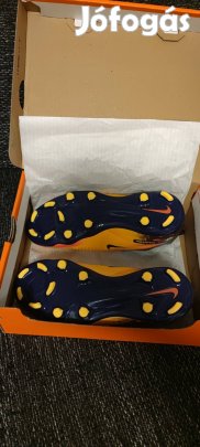 Nike 38-as focicipő