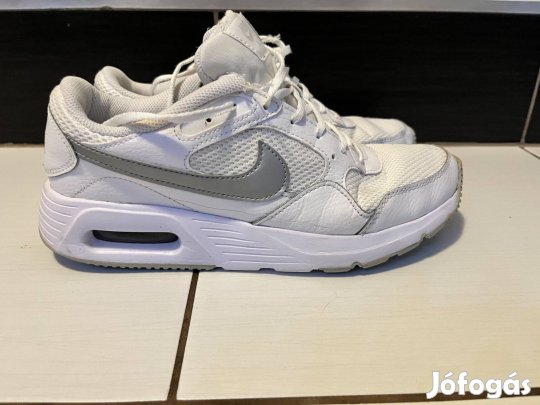 Nike 40,5 méretben sportcipő eladó!
