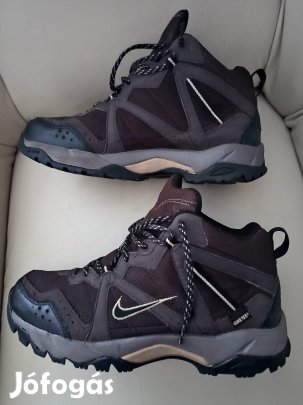 Nike ACG Gore -tex 45-ös bakancs!