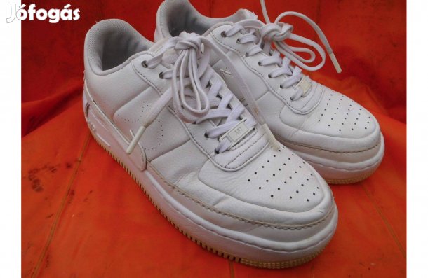 Nike Air Force1 fehér női 39-es utcai cipő eladó,