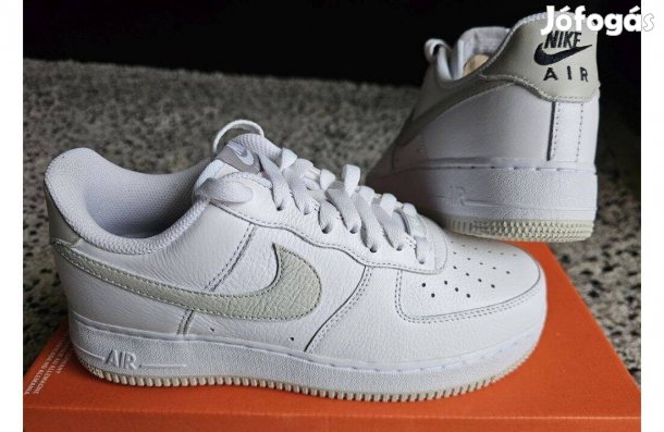 Nike Air Force 1 Low ESS Nby 38.5-es fehér bőr utcai cipő. Teljesen új