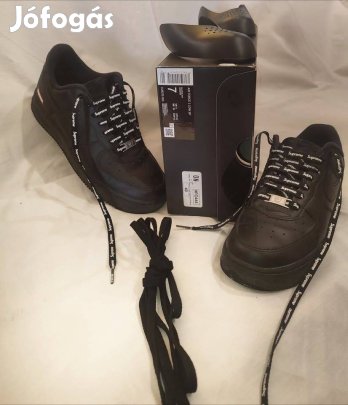 Nike Air Force 1 Low Supreme Black (EU 40) + Sneaker Shield