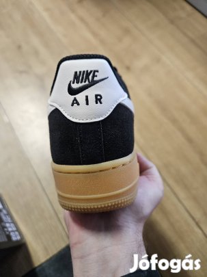 Nike Air Force 1 '07 LV8 "Black Summit White Gum"