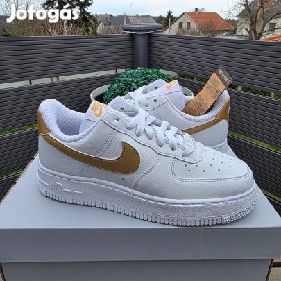 Nike Air Force 1 (36.5)