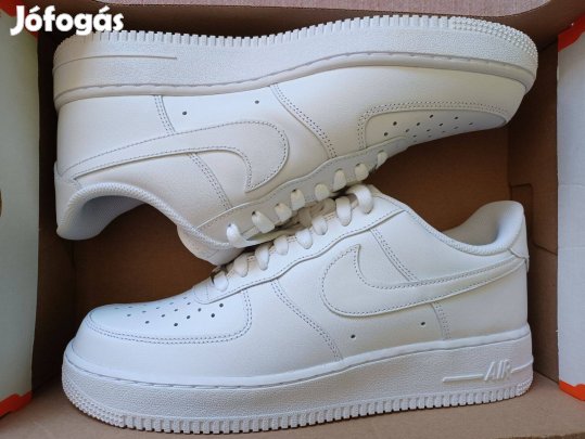 Nike Air Force 1 "Triple White" Méret: 45; 45.5