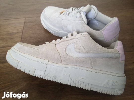 Nike Air Force cipő 38,5 méret