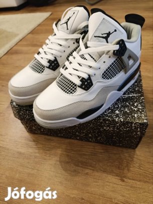 Nike Air Jordan 4
