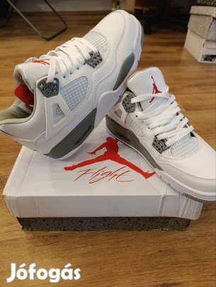 Nike Air Jordan 4 