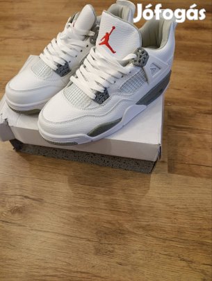 Nike Air Jordan 4 