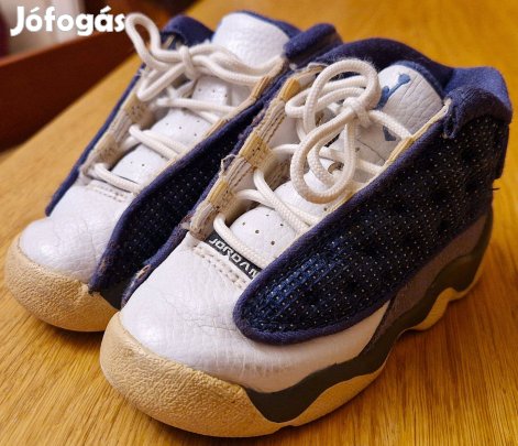 Nike Air Jordan gyerekcipő csomag dekorációhoz, vitrindísznek