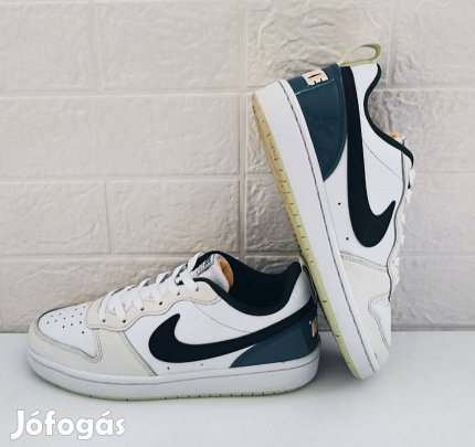 Nike Court Borough bőr sportcipő 38-as