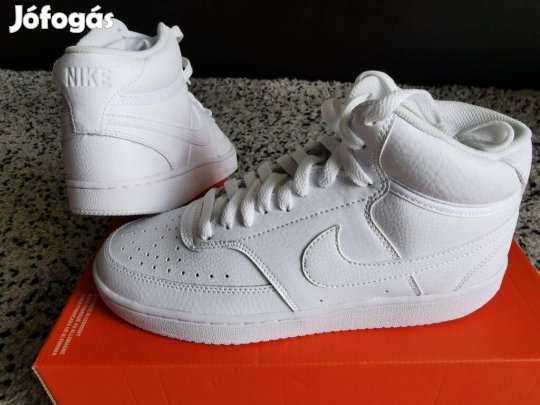 Nike Court Vision Mid fehér bőr női 38 és 40-es utcai cipő. Teljesen ú