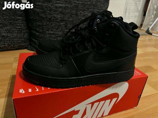 Nike Court Winter - 43 -as cipő eladó újrszerű állapotban
