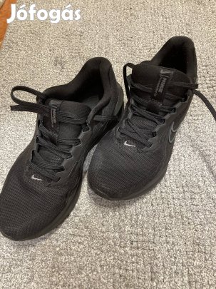 Nike Downshifter 13 fekete cipő