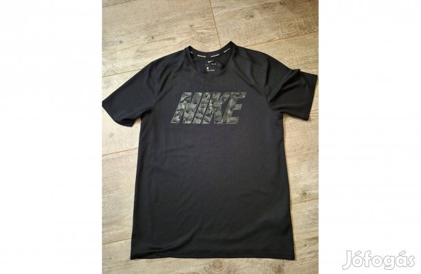 Nike Dri-Fit aláöltözet M