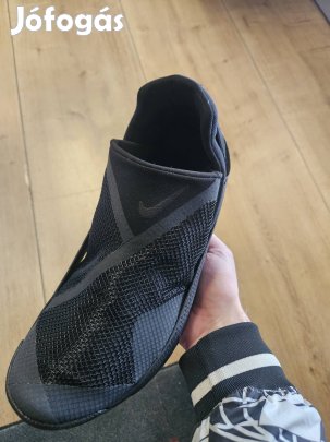 Nike Go Flyease " Triple Black " kéz nélkül használható cipő 44.5