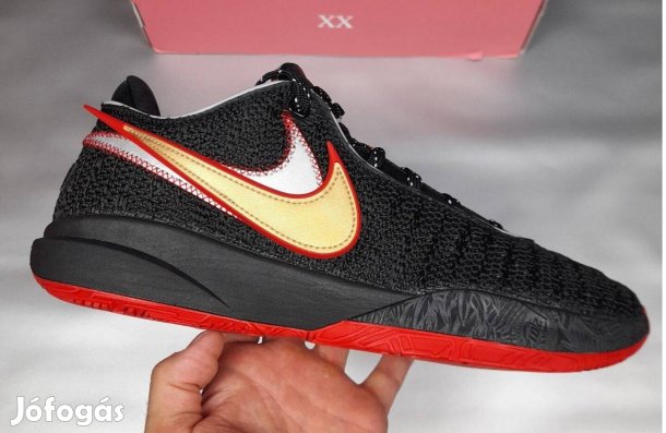 Nike Lebron 20 "Bred" ( 44 - 28cm ) új cipő