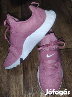 Nike Renew cipő - 40