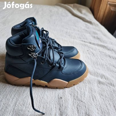 Nike Rhyodomo nöi bakancs új 38,5 es méret