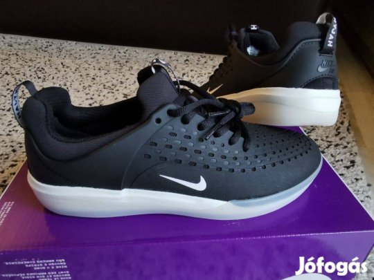 Nike SB Zoom Nyjah 3 férfi 39 és 40-es fekete sport cipő. Teljesen új,