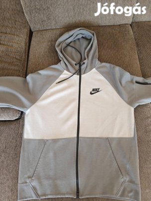Nike Tech Fleece szett eladó 