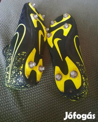 Nike Tiempo 46 méretű foci cipő