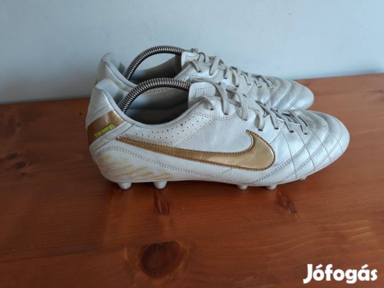 Nike Tiempo stoplis 44 cipő focicipő 44-es