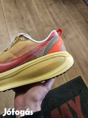 Nike Vomero 18 SE férfi futócipő 48.5