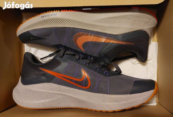 Nike Winflo 8 Zoom 42.5 (US9) futócipő
