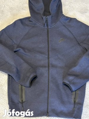 Nike  Tech Fleece melegitő kapucnis M-es