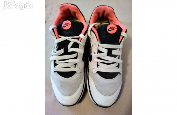 Nike - Sport Cipő