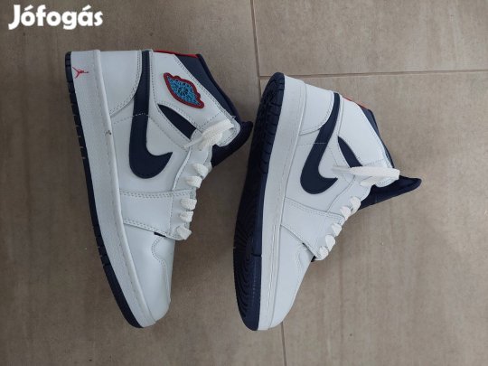Nike air jordan újszerű állapot 40-es