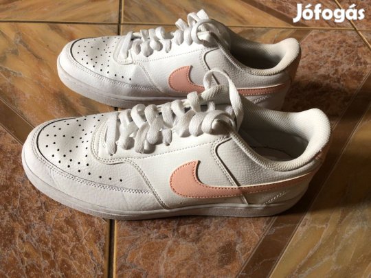 Nike bőrcipő 42-es