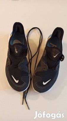 Nike cipő 36