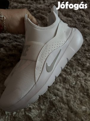 Nike cipő Új