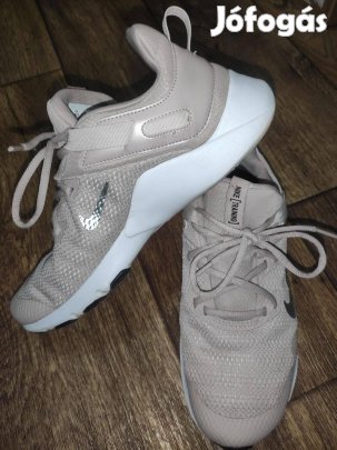 Nike cipő - 40