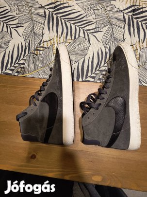 Nike cipő használt (36,5-23,5cm)