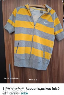 Nike cipzáras ,kapucnis,csikos felső