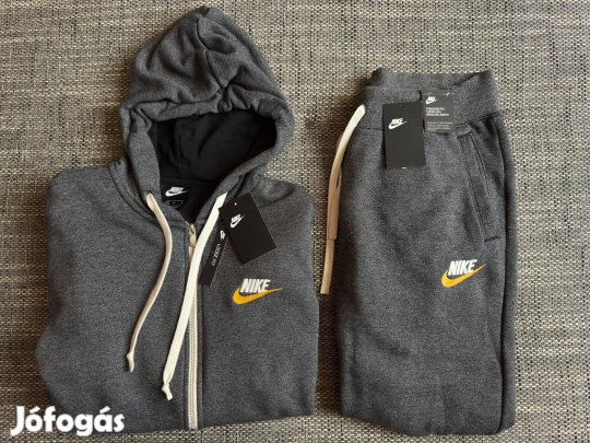 Nike férfi melegítő szett M