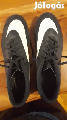 Nike futball cipő 45-ös méret eladó