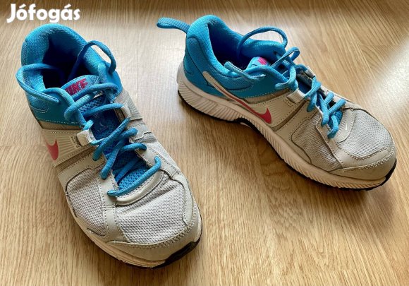 Nike futó cipő 36-os