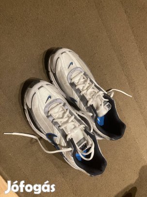 Nike futócipő