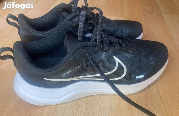 Nike futócipő